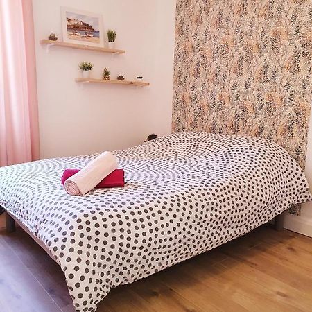 Studio Renove De 20 M2 Pour Deux Personnes Apartamento Blaye-Les-Mines Exterior foto